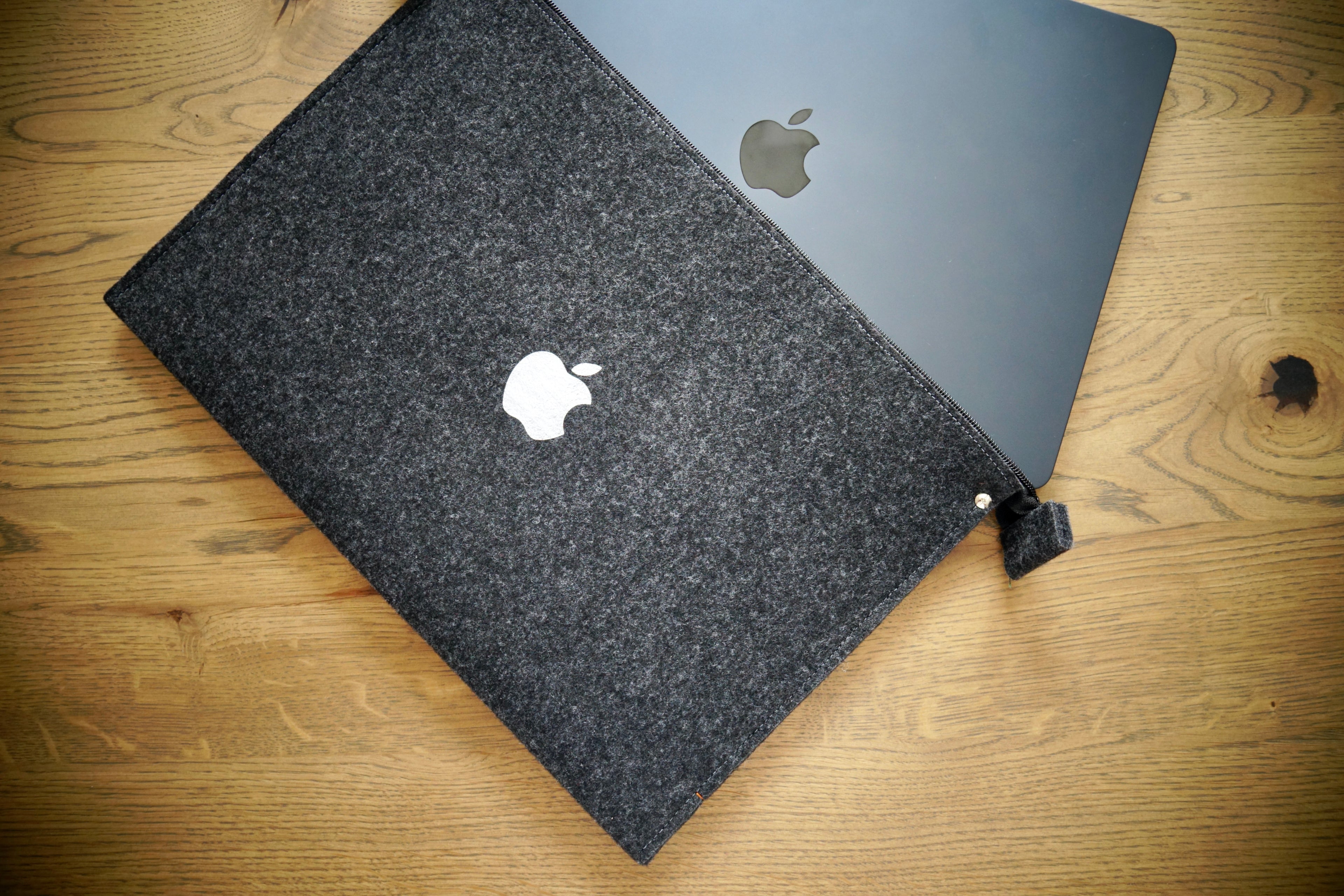 MacBook Case ZIP (BLACK)