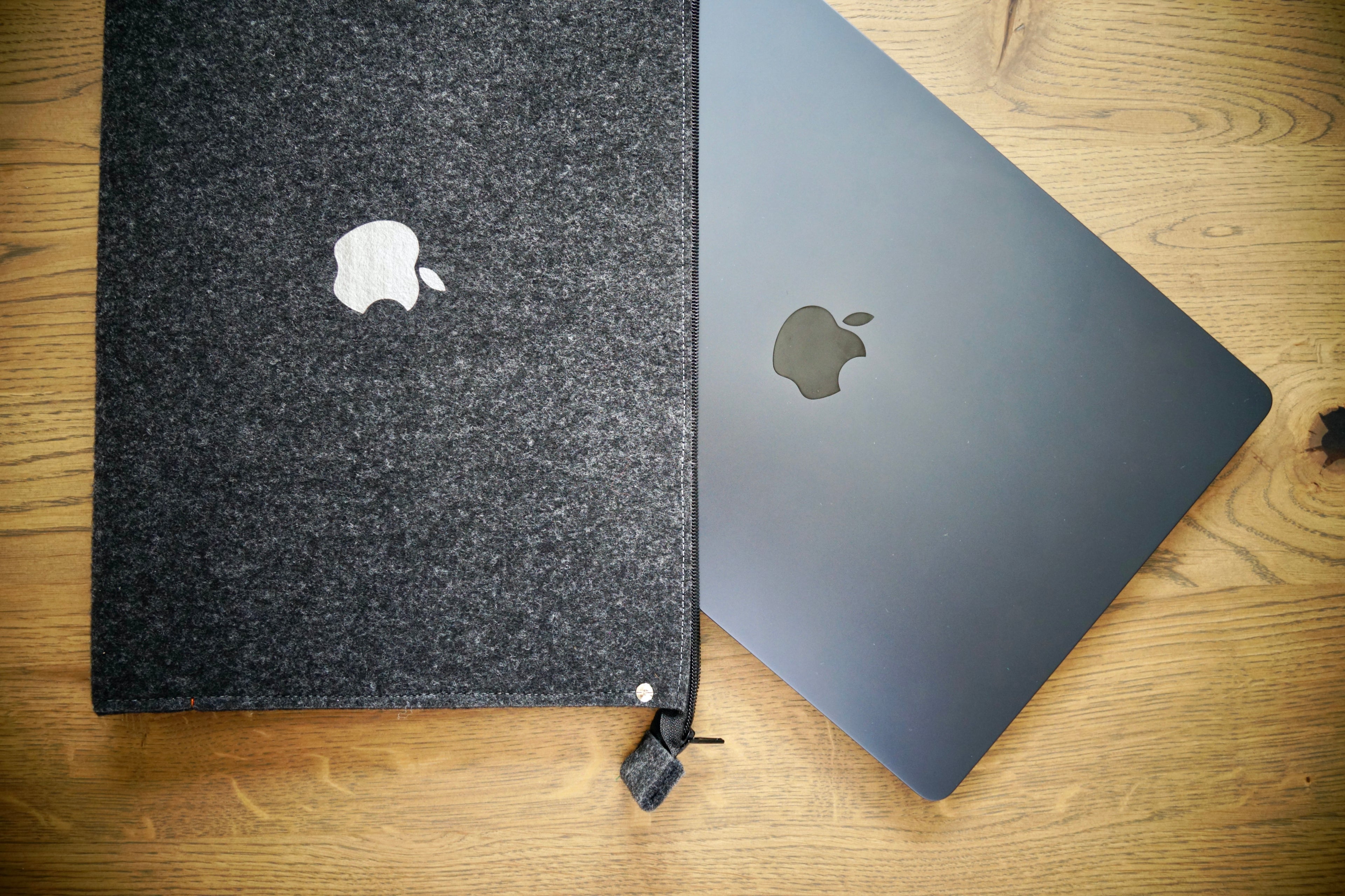 MacBook Case ZIP (BLACK)