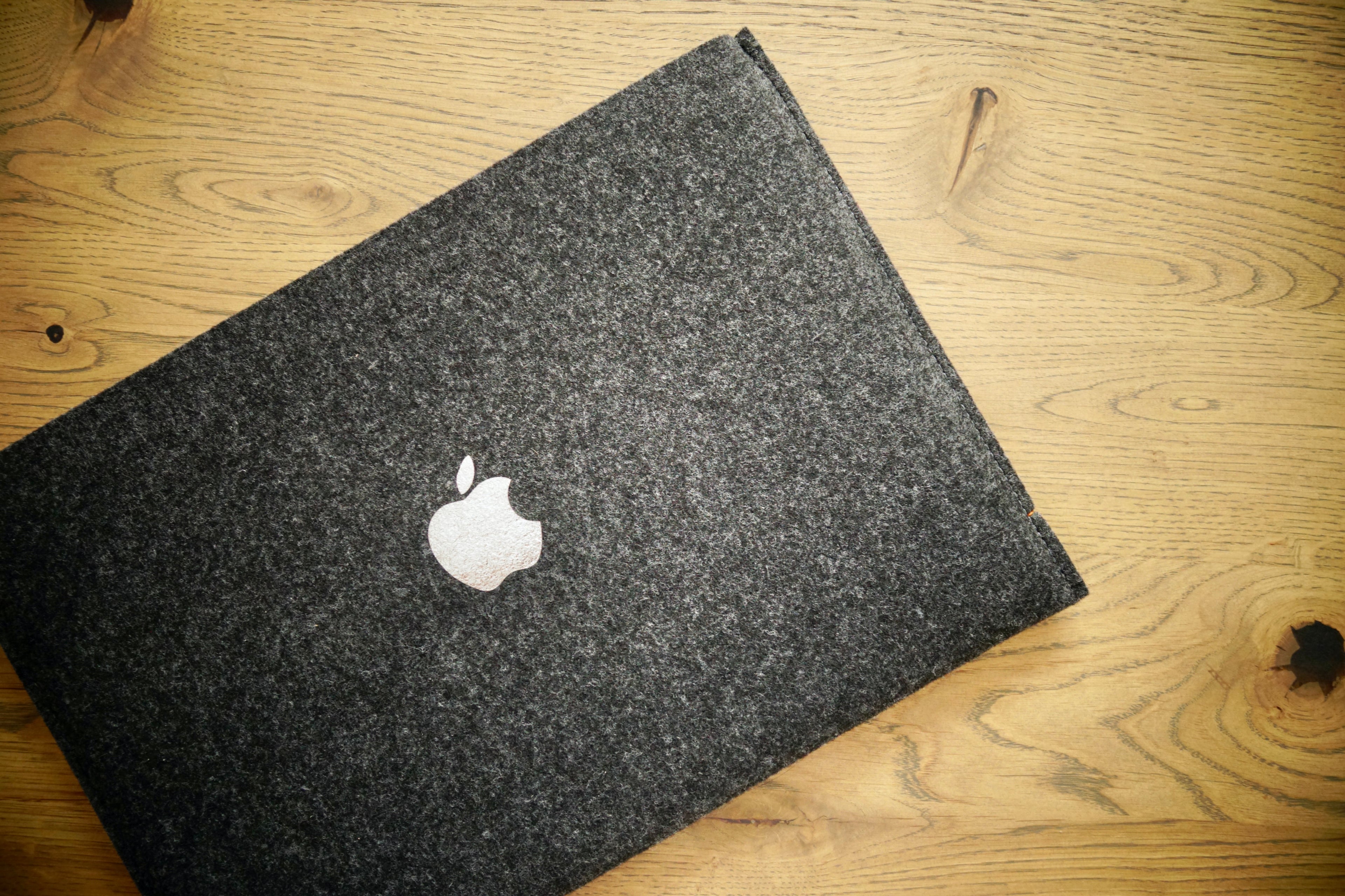 MacBook Case Simple (BLACK)