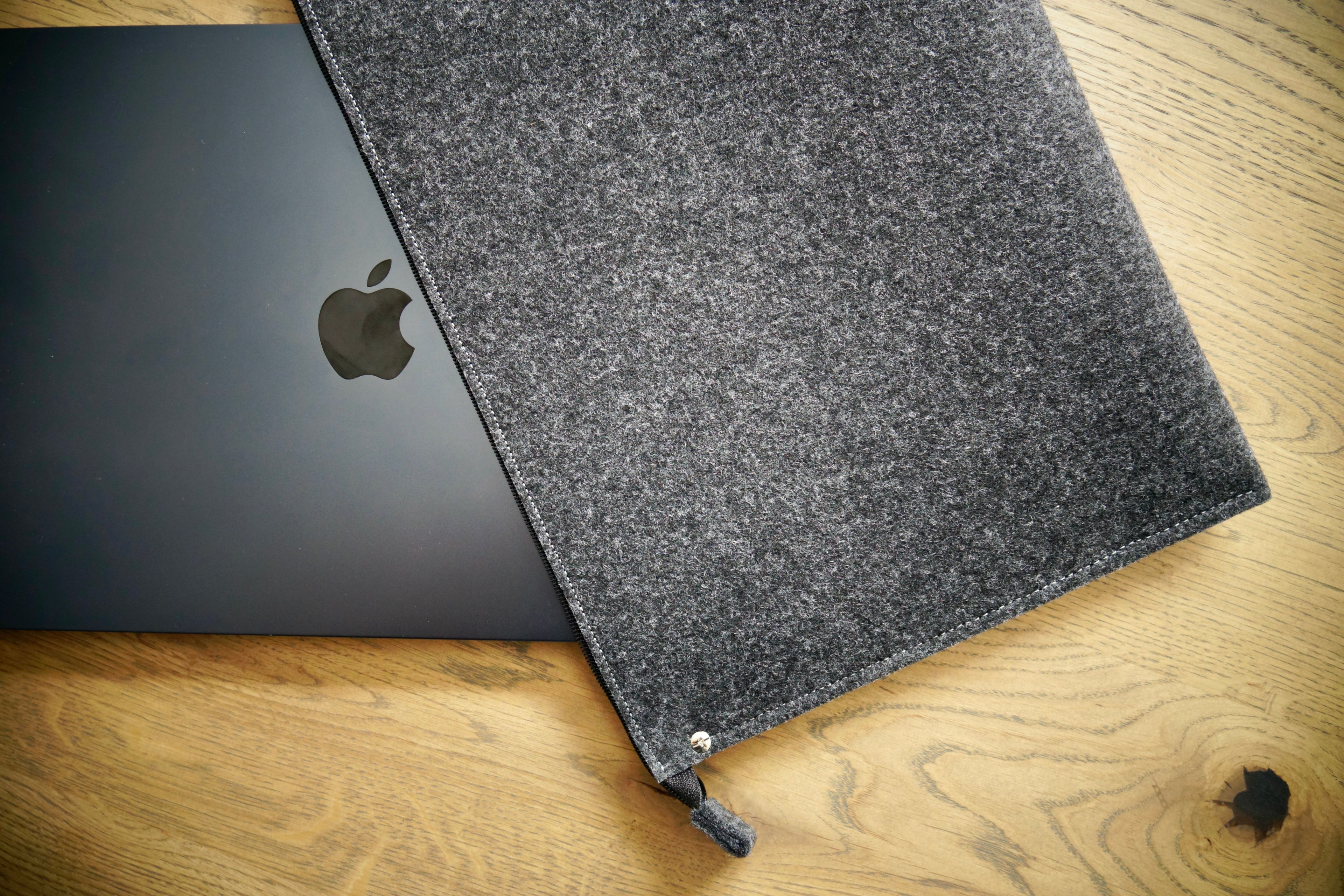 MacBook-Hülle ZIP (GRAU)