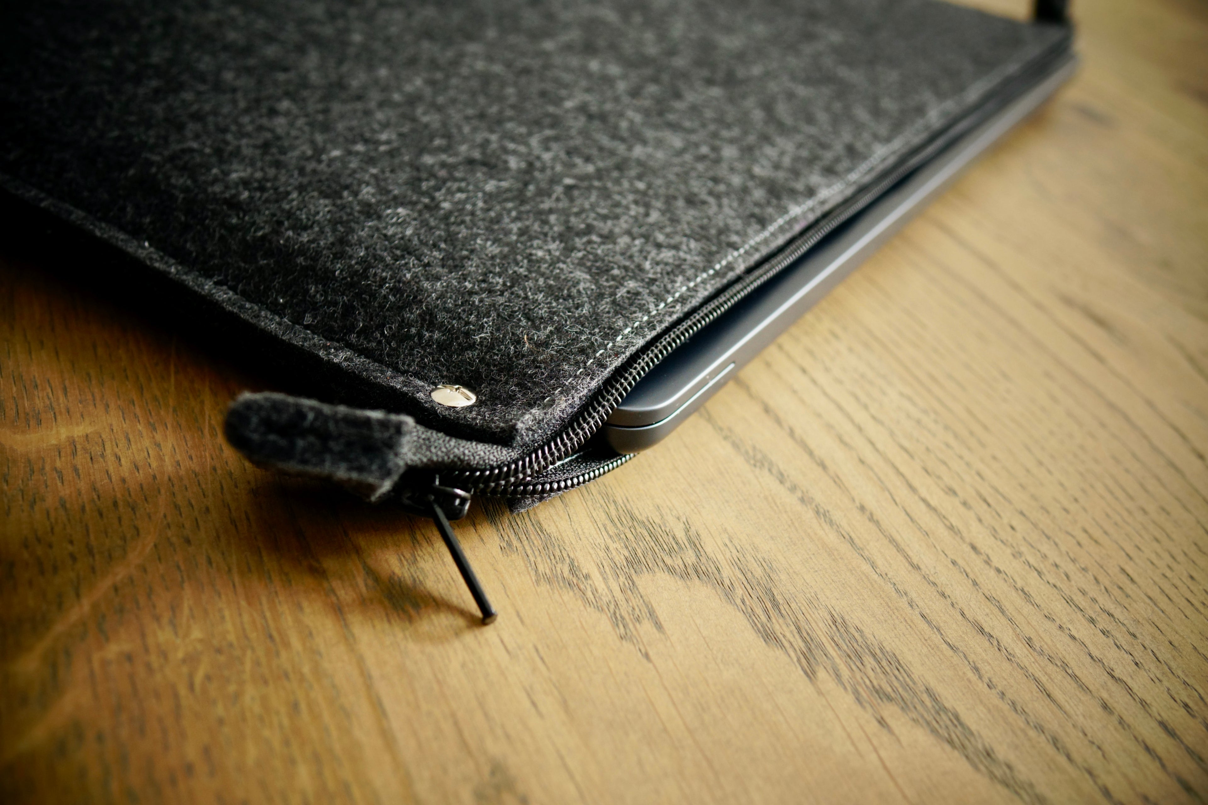 MacBook-Hülle ZIP (GRAU)