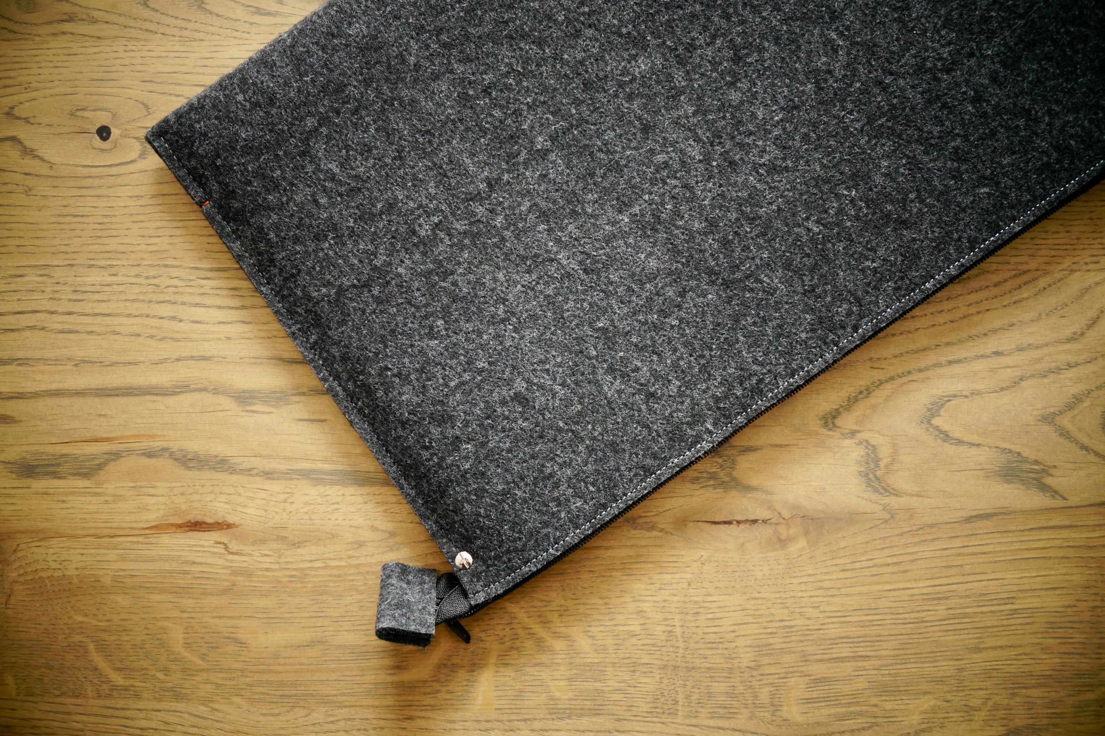 MacBook-Hülle ZIP (GRAU)