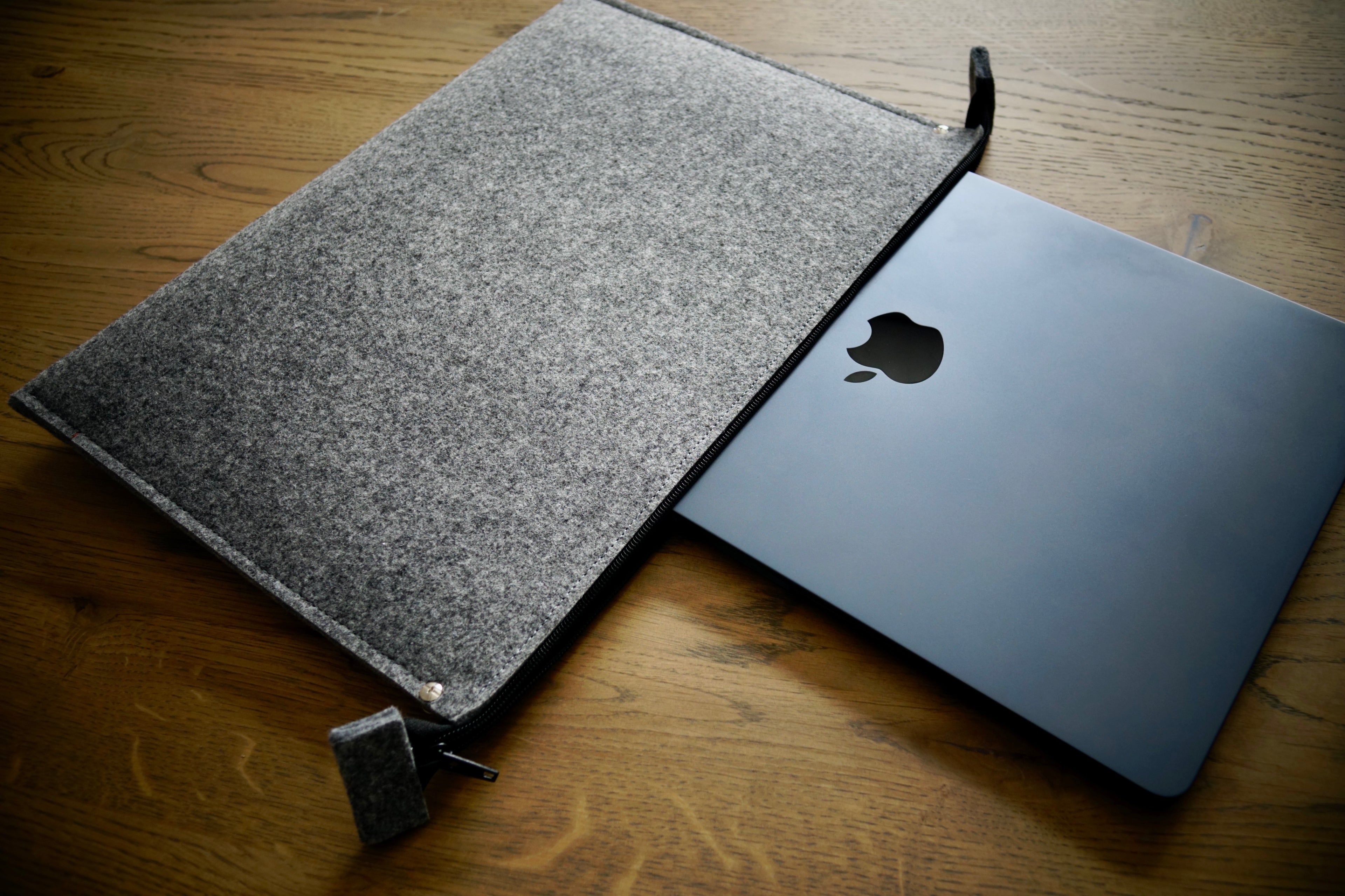 MacBook-Hülle ZIP (GRAU)