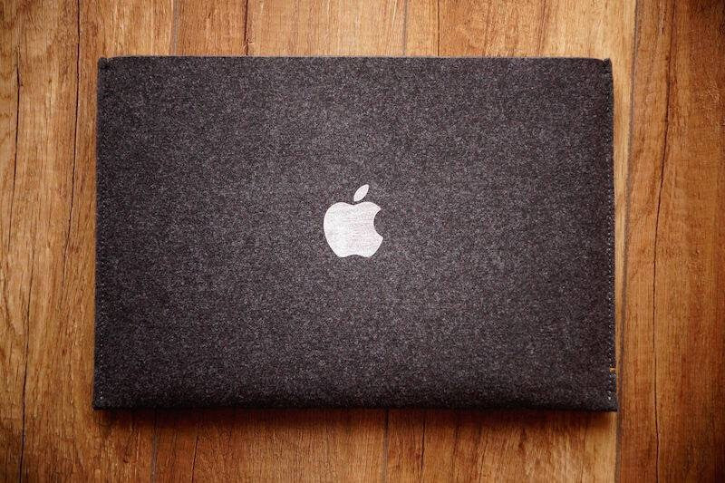 MacBook Case ZIP Simple (BLACK)