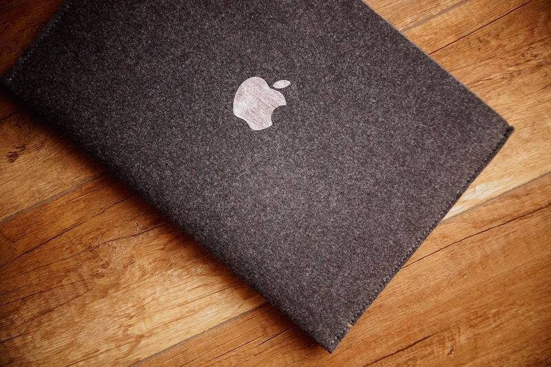 MacBook Case ZIP Simple (BLACK)