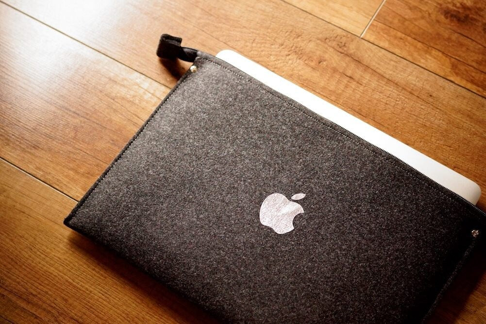 MacBook Case ZIP (BLACK)