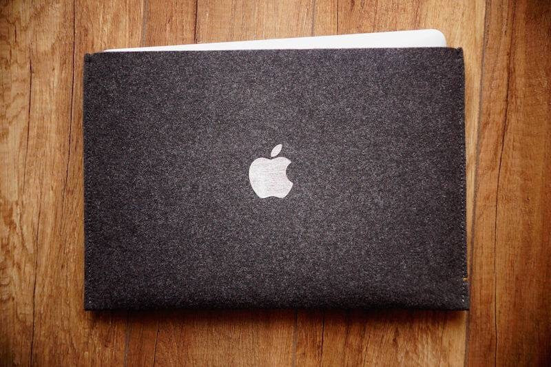 MacBook Case ZIP Simple (BLACK)