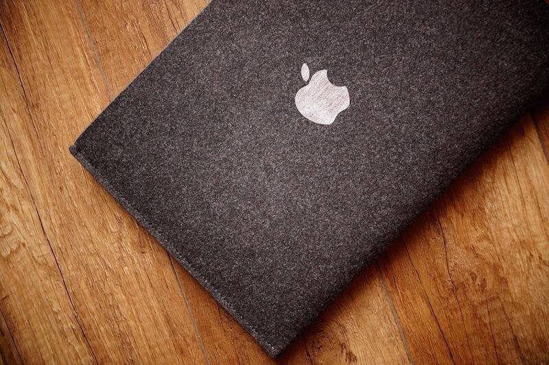 MacBook Case ZIP Simple (BLACK)