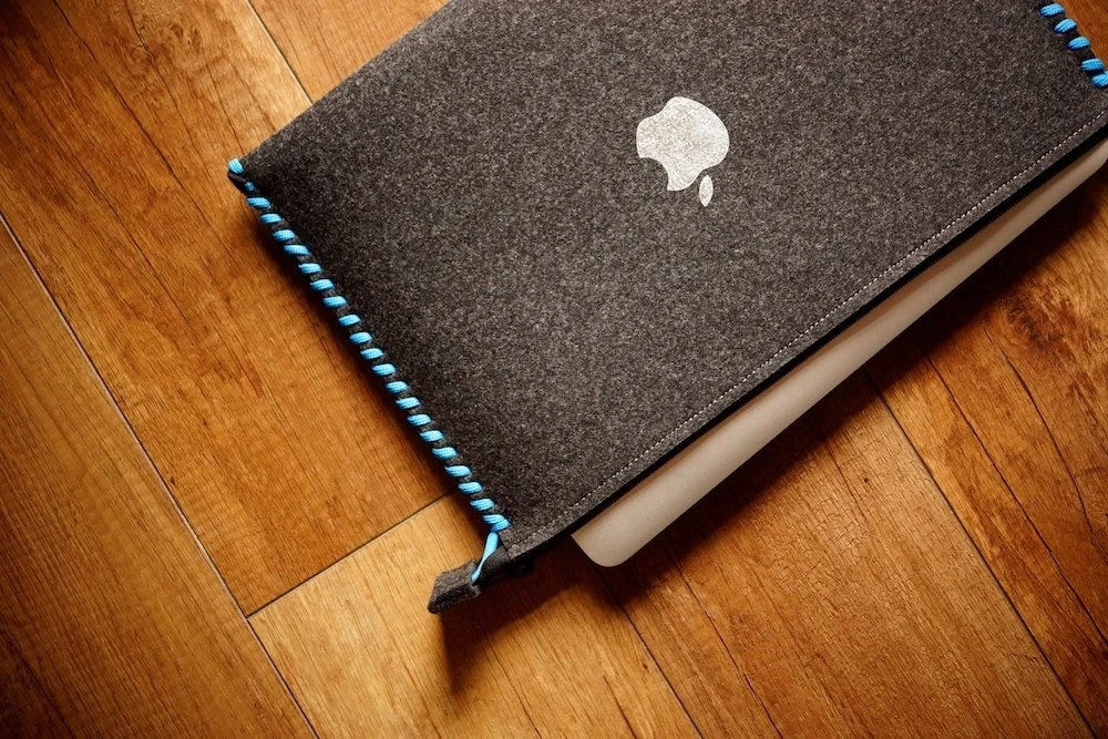 MacBook Case ZIP "with string" (Black&Blue)